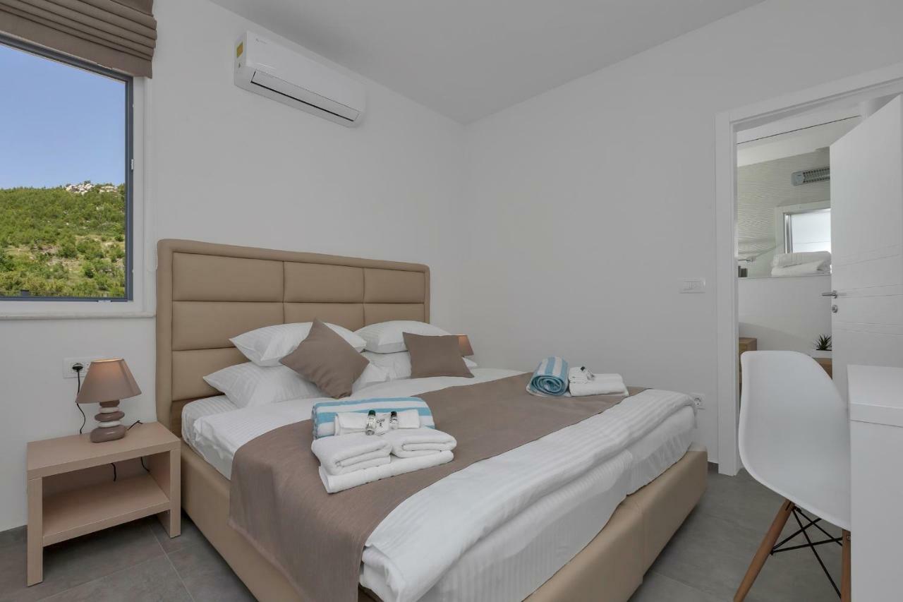 Villa Violet With Salt Water Pool Makarska Exterior photo