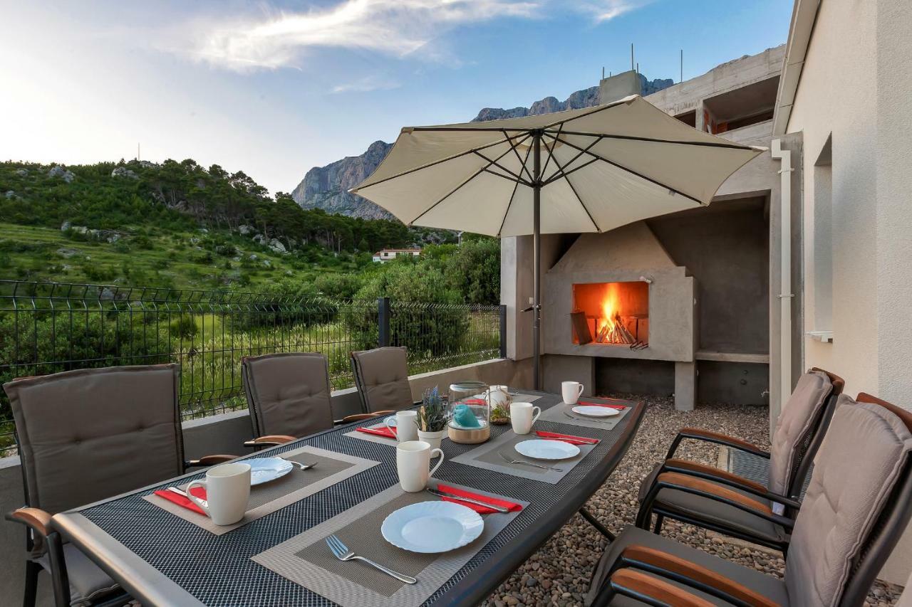 Villa Violet With Salt Water Pool Makarska Exterior photo