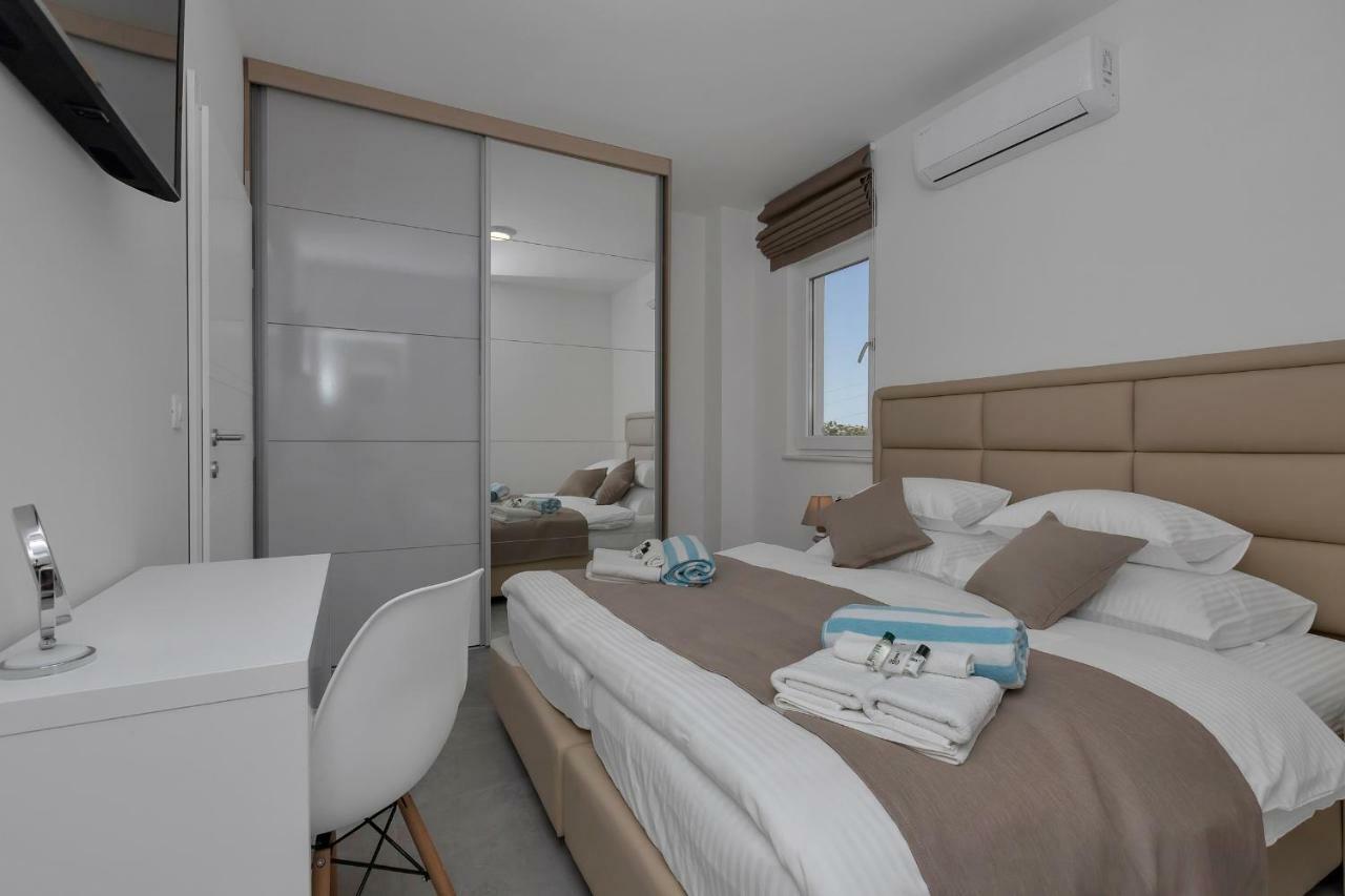Villa Violet With Salt Water Pool Makarska Exterior photo