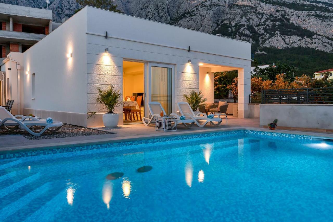Villa Violet With Salt Water Pool Makarska Exterior photo